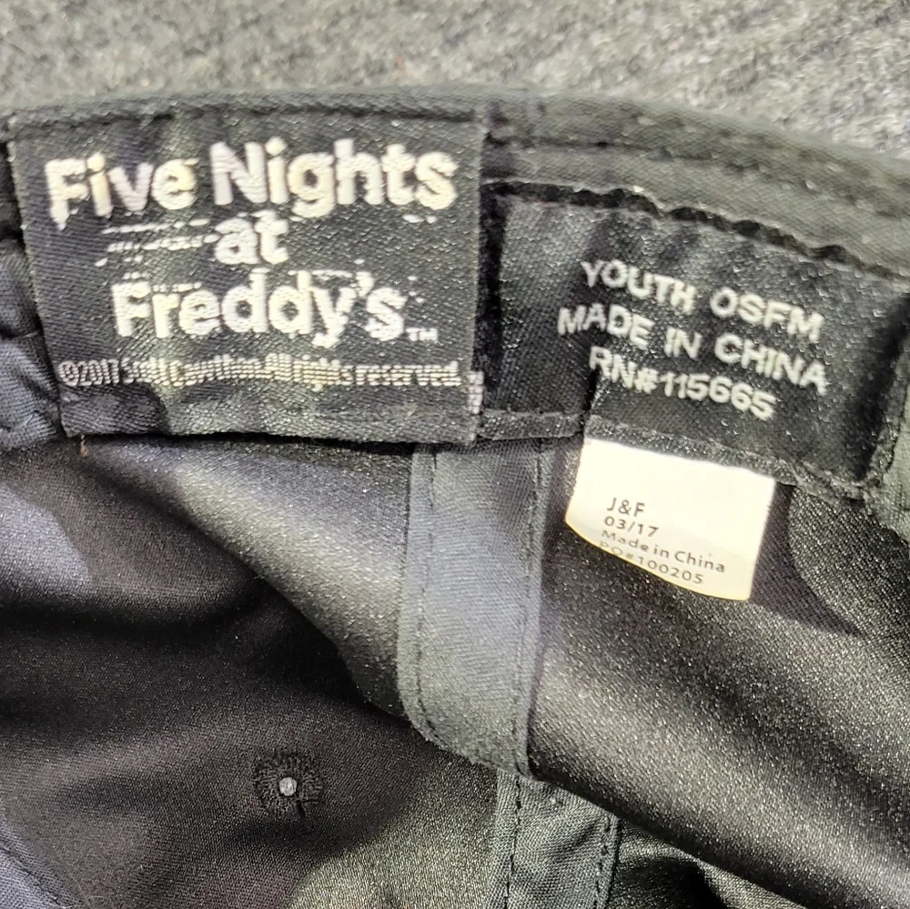 Freddy Fazbear's Pizza Youth Snapback Cap